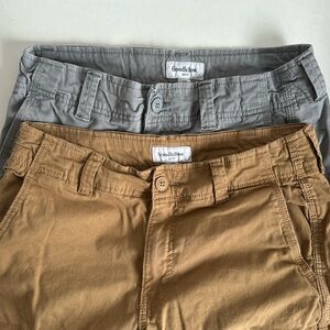 TWO Men’s Goodfellow Cargo shorts 11’ inseam size 28